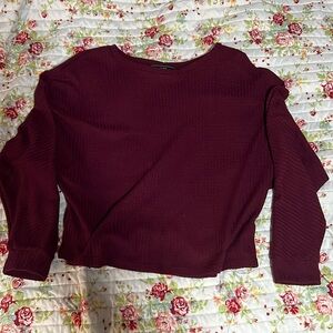 Brand: VIBE.  size: medium